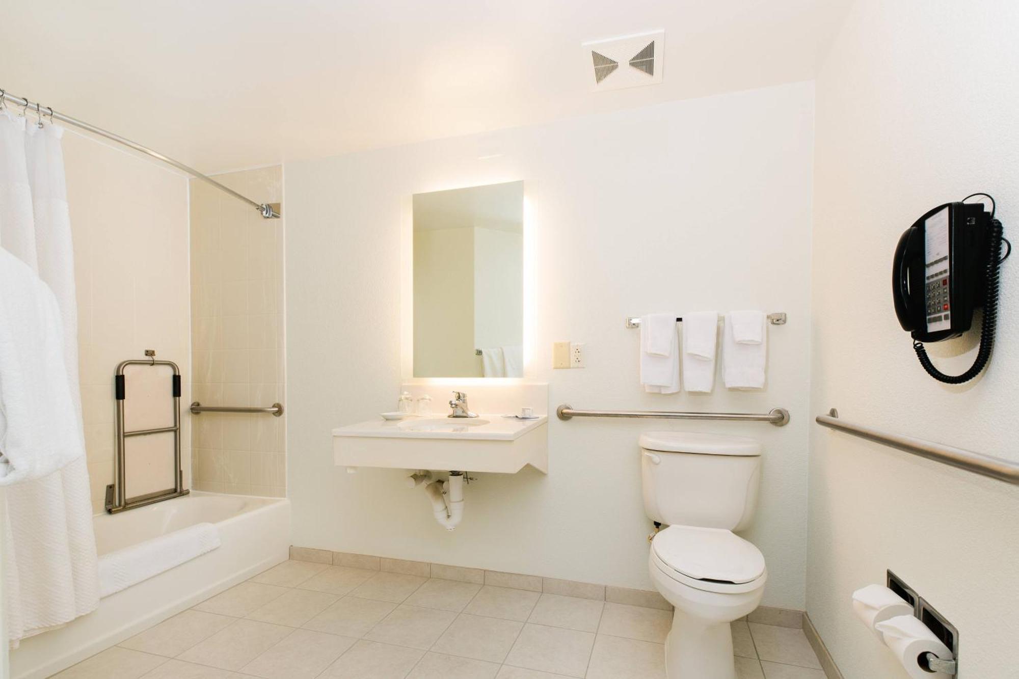 Hotel Springhill 3*