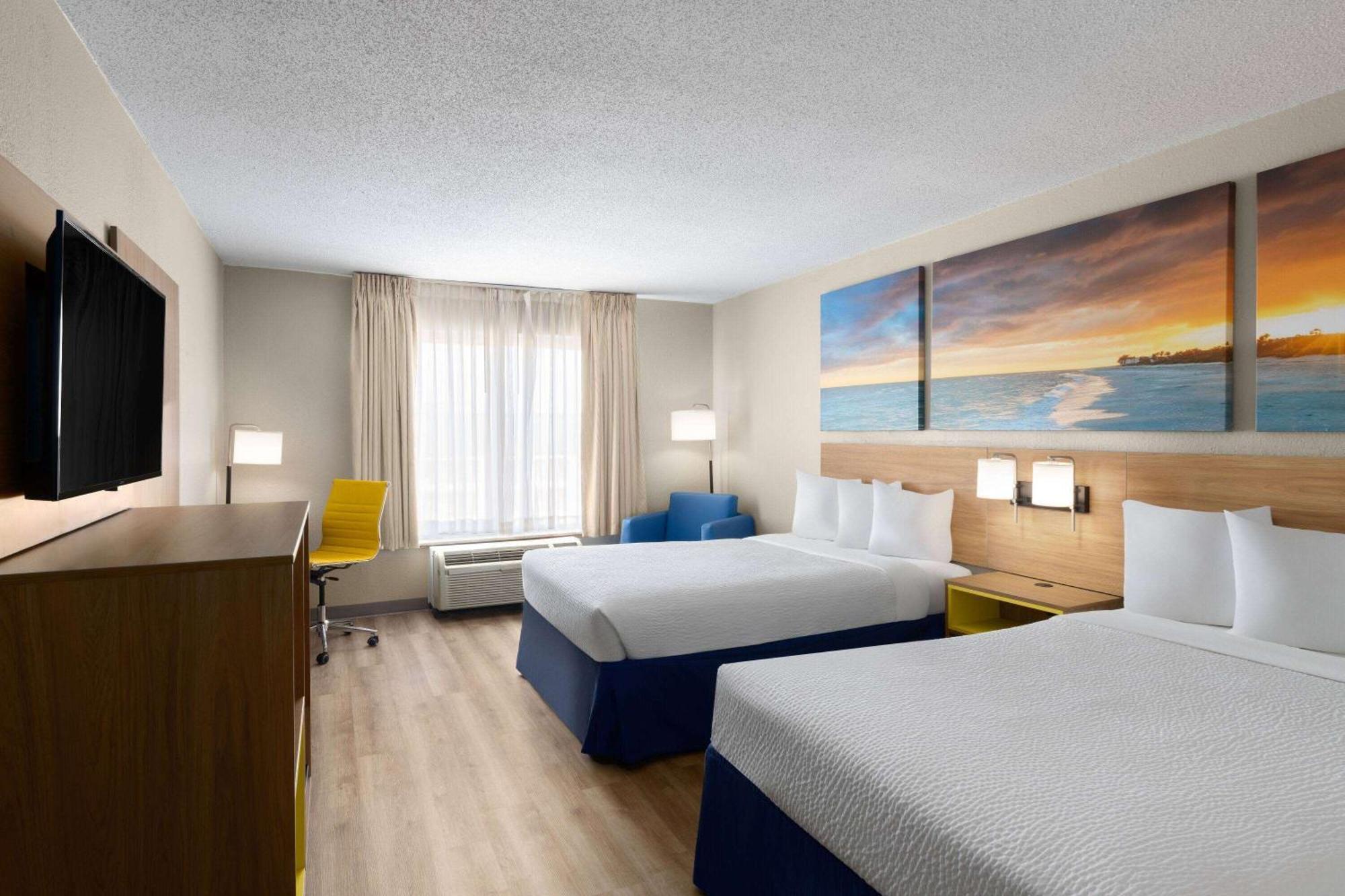 Hotel Days By Wyndham Near Civic Center