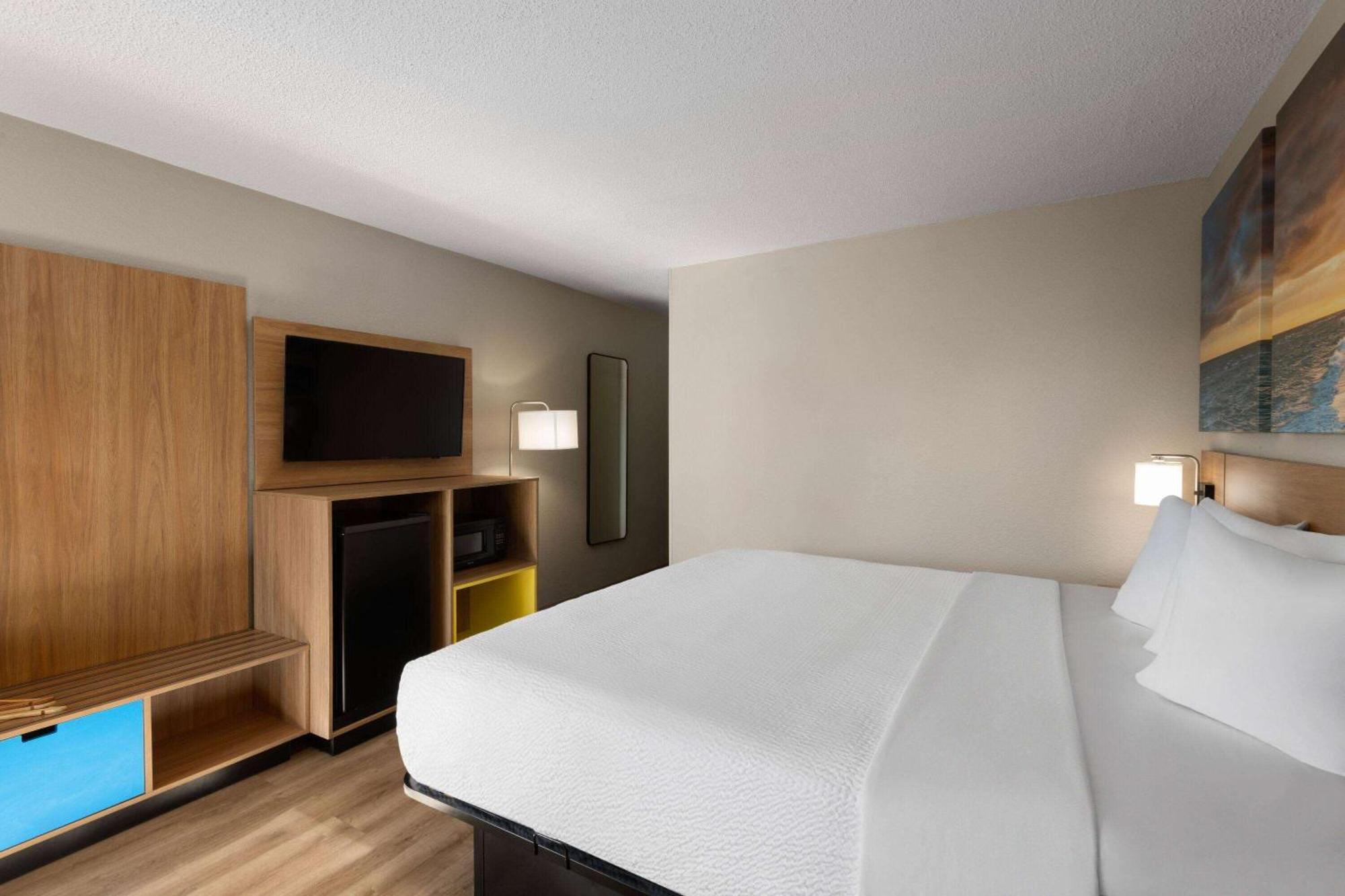 Days By Wyndham Near Civic Center 3* Florence