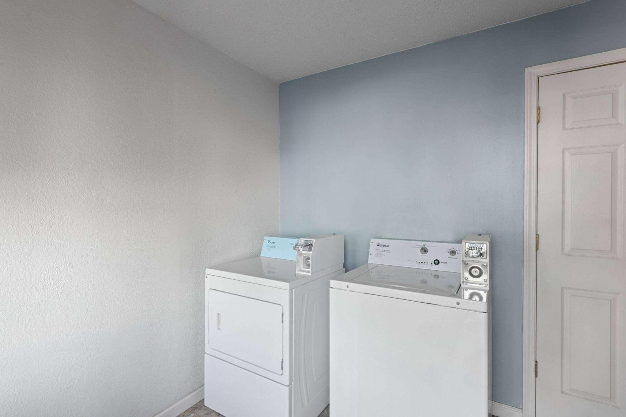 Hotel Days By Wyndham Near Civic Center 3*
