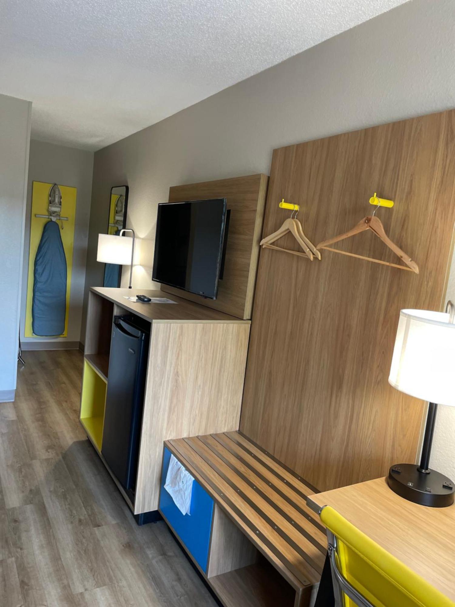 Days By Wyndham Near Civic Center Hotel 3*