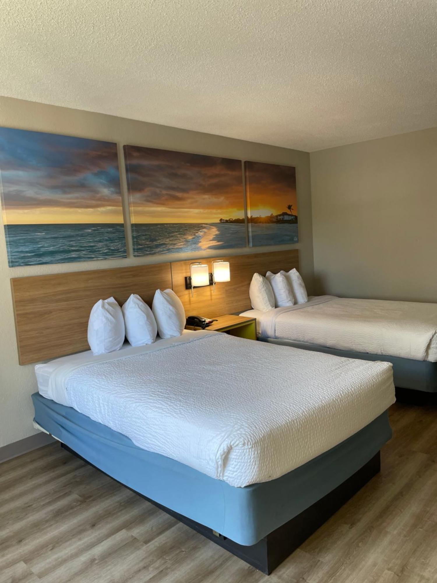 Hotel Days By Wyndham Near Civic Center Florence
