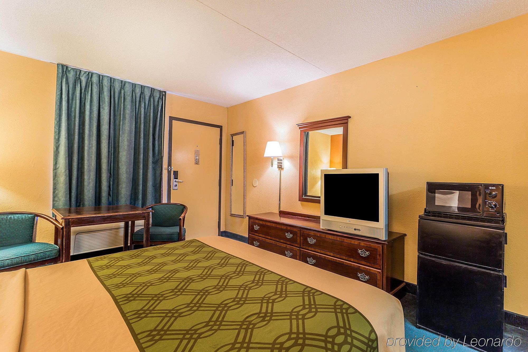 Lodge Econo