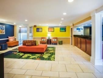 Hotel Days By Wyndham Near Civic Center
