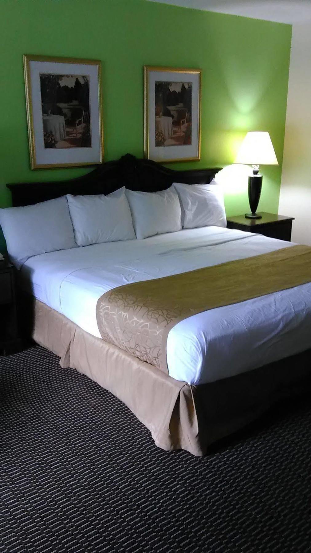 Otel Clarion &