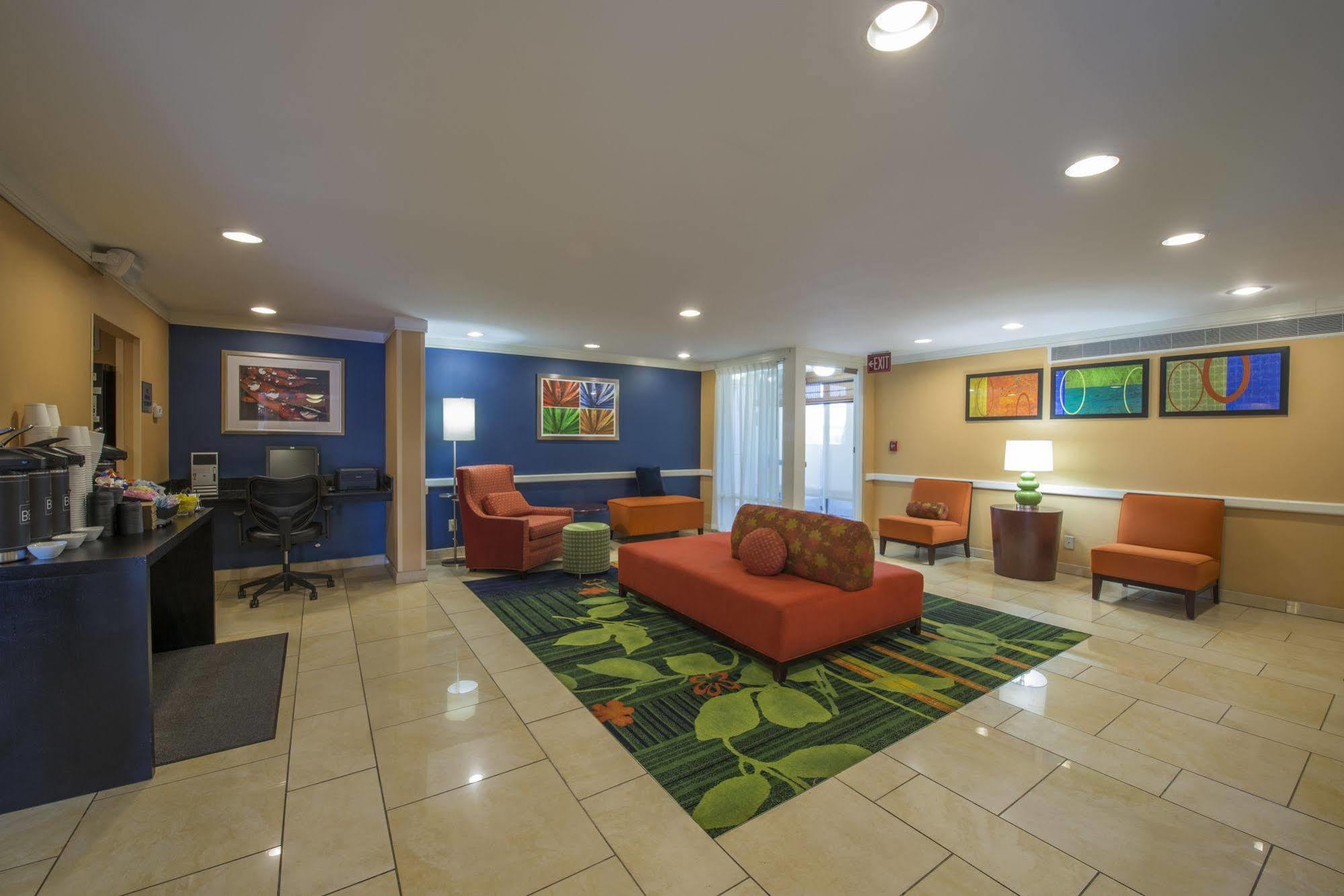 Hotel Days By Wyndham Near Civic Center