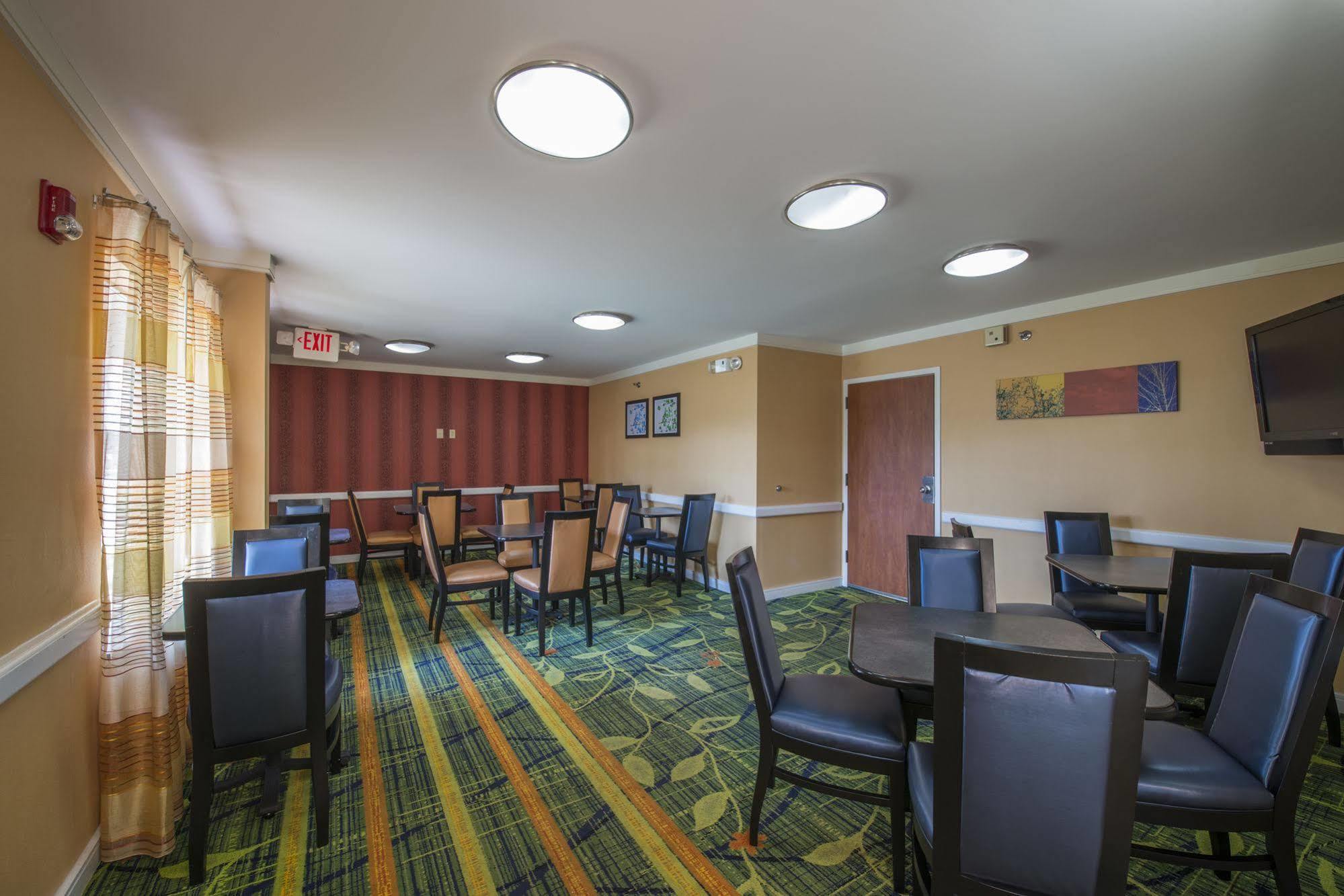 Days By Wyndham Near Civic Center Hotel Florence