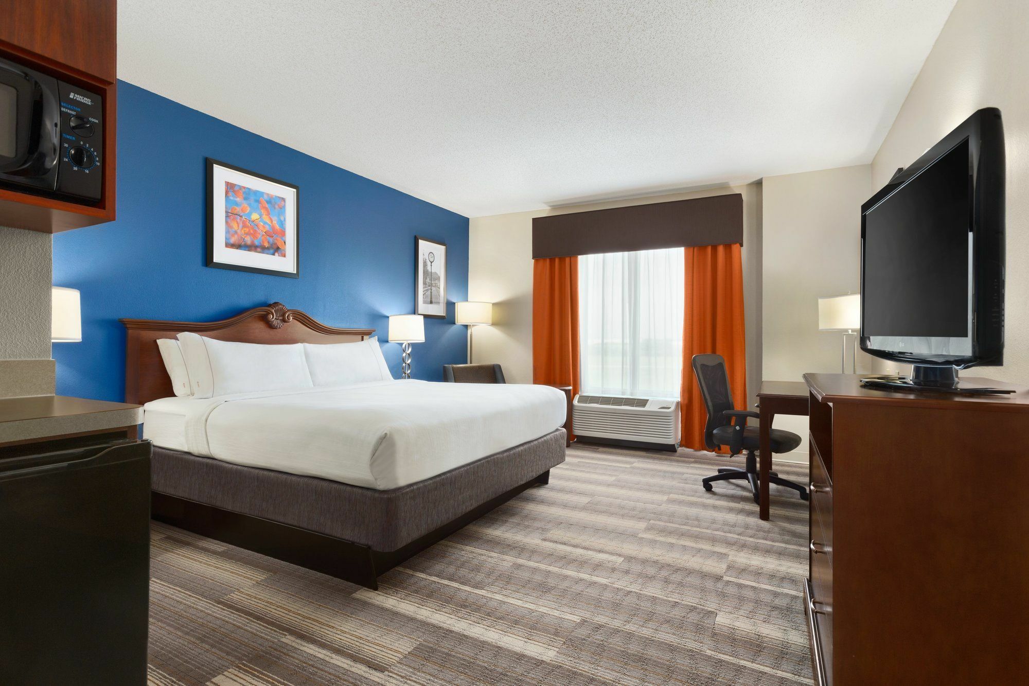 Express & By Ihg Florence