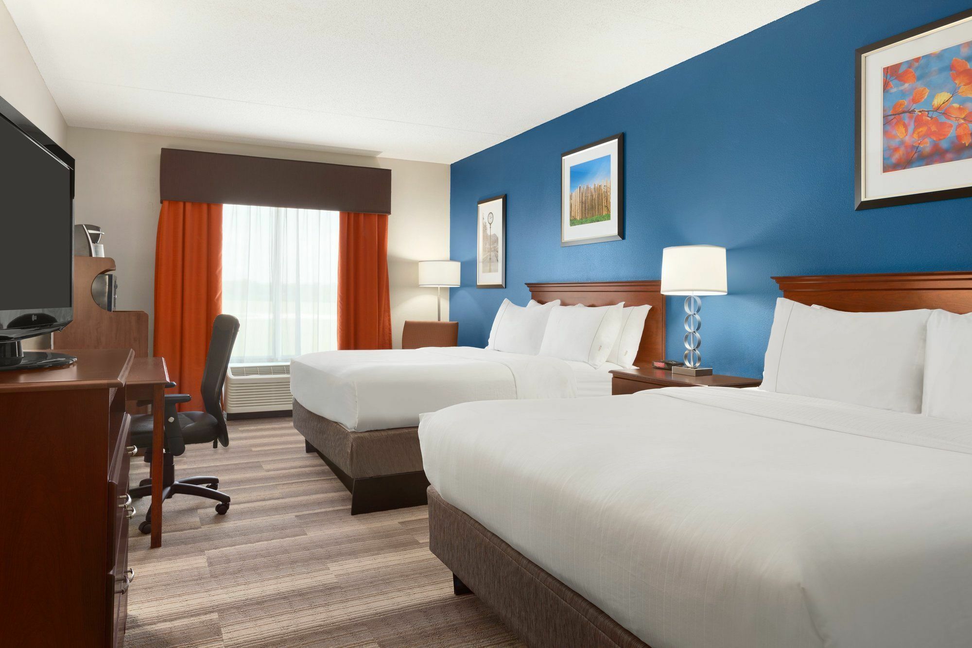 Hotel Express & By Ihg